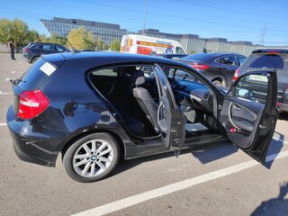 2008 BMW 1 серии 116i I (E81/E82/E87/E88) Рестайлинг, чёрный, 750000 рублей, вид 3