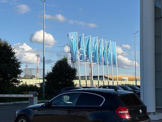2008 BMW 1 серии 116i I (E81/E82/E87/E88) Рестайлинг, чёрный, 750000 рублей, вид 1