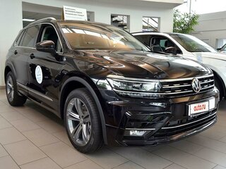 2019 Volkswagen Tiguan II, чёрный, 3700000 рублей, вид 2