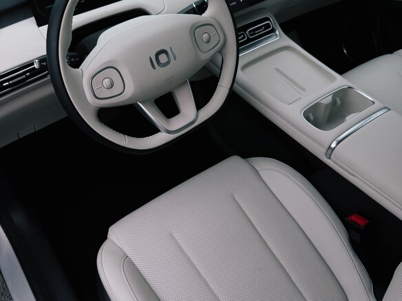 2026 Changan Qiyuan Q05 40.3 kWh II, серебристый, 2350000 рублей - вид 12