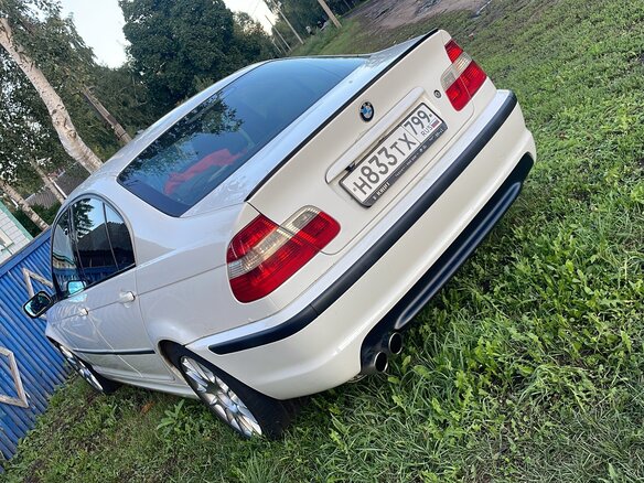2002 BMW 3 серии 320i IV (E46) Рестайлинг, белый, 750000 рублей - вид 13