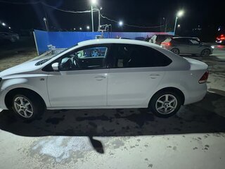 2013 Volkswagen Polo V, белый, 570000 рублей, вид 3