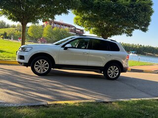 2012 Volkswagen Touareg II, белый, 2000000 рублей, вид 5