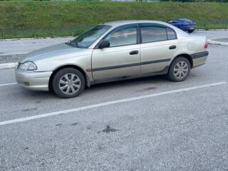 2001 Toyota Avensis I Рестайлинг, золотистый, 425000 рублей, вид 3