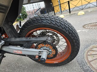 2012 KTM 690 SMC R, оранжевый, 549990 рублей, вид 5