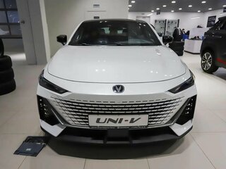 2024 Changan UNI-V I, белый, 3533900 рублей, вид 2
