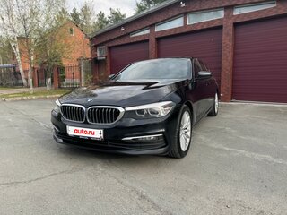 2019 BMW 5 серии 520d xDrive VII (G30/G31/G38), чёрный, 3099000 рублей, вид 4