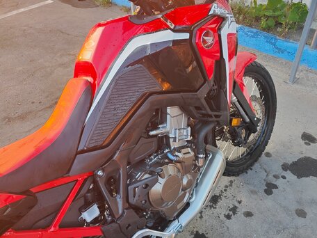 2020 Honda CRF 1100L Africa Twin, красный, 1300000 рублей, вид 5