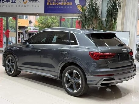 2023 Audi Q3 35 TFSI II (F3), серый, 3159000 рублей, вид 4