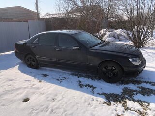 2004 Mercedes-Benz S-Класс 430 IV (W220) Рестайлинг, чёрный, 650000 рублей, вид 4