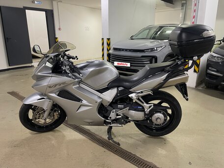 2006 Honda VFR 800, серебристый, 450000 рублей, вид 4