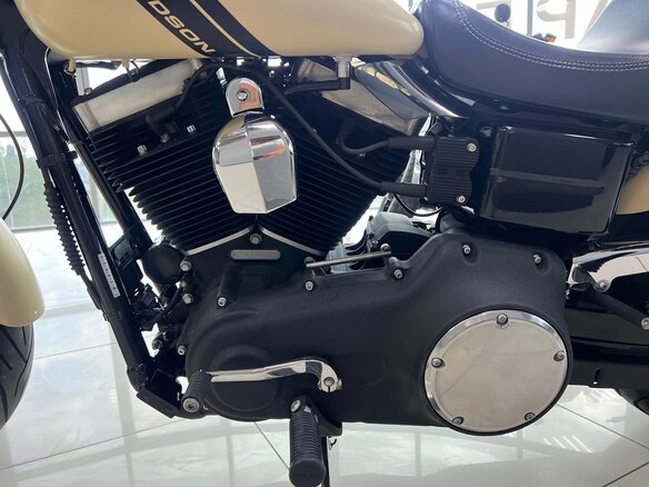 2014 Harley-Davidson Fat Bob, бежевый - вид 10
