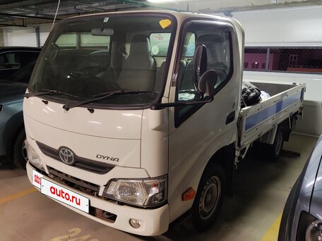 2017 Toyota Dyna, белый, 3599000 рублей, вид 2
