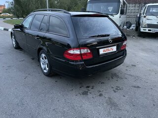 2003 Mercedes-Benz E-Класс 200 III (W211, S211), чёрный, 1500000 рублей, вид 3