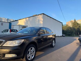 2011 Skoda Octavia II (A5) Рестайлинг, чёрный, 630000 рублей, вид 1