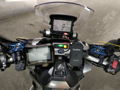 2017 Honda X-ADV, серебристый, 800000 рублей, вид 5