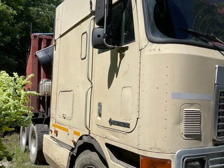 1998 International 9000 Series, бежевый, 1845000 рублей, вид 4