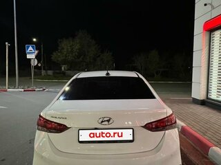 2017 Hyundai Solaris II, белый, 950000 рублей, вид 3