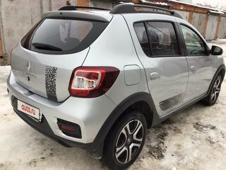 2021 Renault Sandero Stepway II Рестайлинг, серый, 1550000 рублей, вид 4