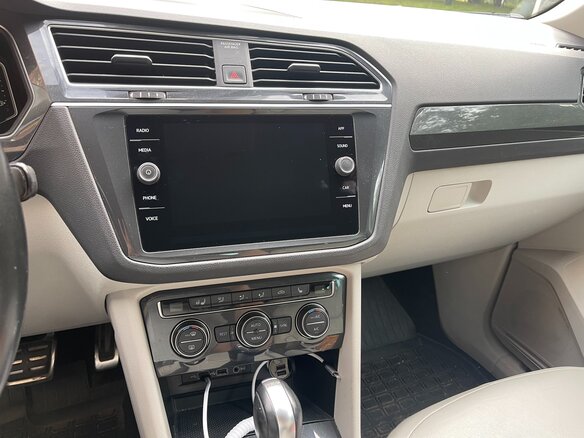 2019 Volkswagen Tiguan II, белый, 2300000 рублей - вид 6