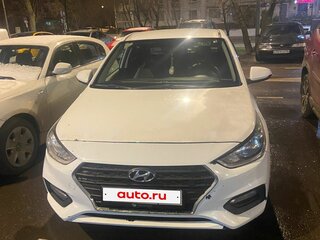 2017 Hyundai Solaris II, белый, 910000 рублей, вид 3