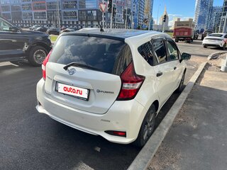 2018 Nissan Note e-Power II Рестайлинг, белый, 1250000 рублей, вид 3