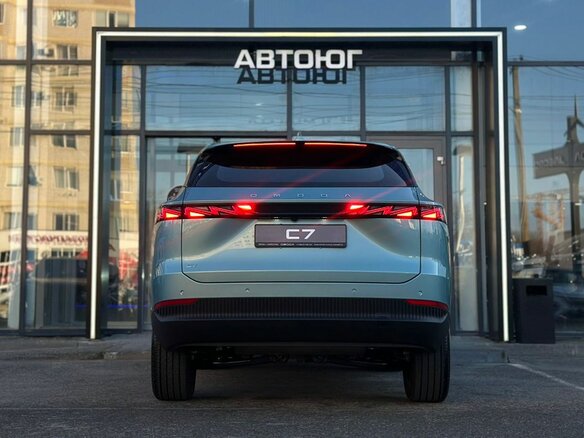2026 Omoda C7, зелёный, 3099000 рублей - вид 3
