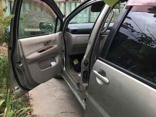 2004 Nissan Liberty, серый, 400000 рублей, вид 2