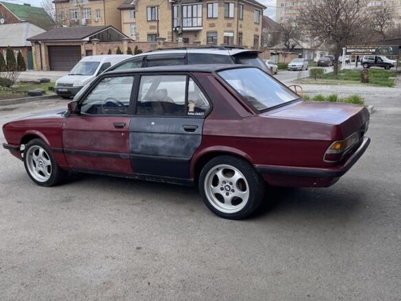 1984 BMW 5 серии 520i II (E28), серый, 200000 рублей - вид 1