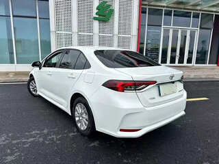 2022 Toyota Corolla XII (E210), белый, 2280000 рублей, вид 3