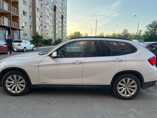 2012 BMW X1 20i I (E84) Рестайлинг, белый, 1400000 рублей, вид 2