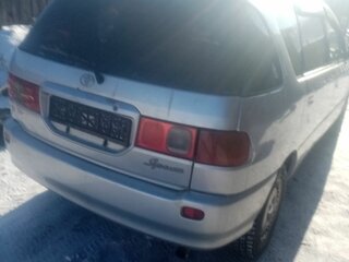 1997 Toyota Ipsum I (M10), серый, 600000 рублей, вид 3