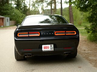 2016 Dodge Challenger III Рестайлинг 2, чёрный, 3600000 рублей, вид 5
