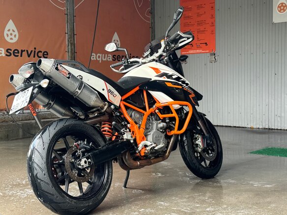 2011 KTM 990 SM, оранжевый, 600000 рублей - вид 6