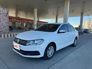 2022 Volkswagen Santana III, белый, 1000000 рублей, вид 2