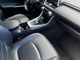 2020 Toyota RAV4 V (XA50), чёрный, 3700000 рублей, вид 5