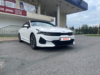 2020 Kia K5 III, белый, 3100000 рублей, вид 2