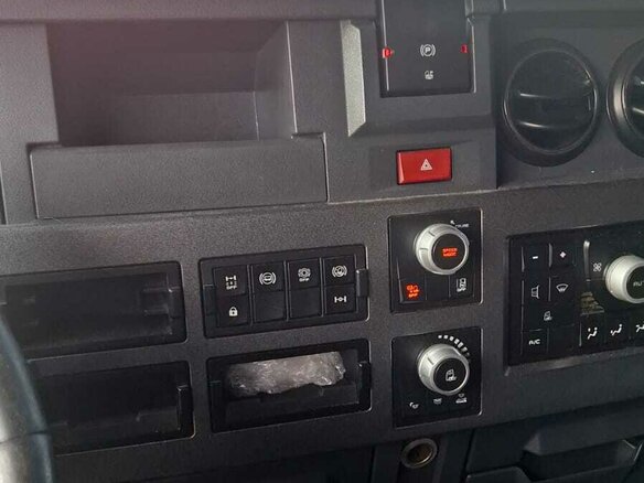 1998 Renault Premium, красный, 2800000 рублей - вид 8