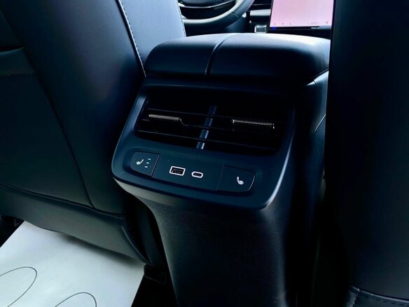 2026 Omoda C7, чёрный, 3099000 рублей - вид 18