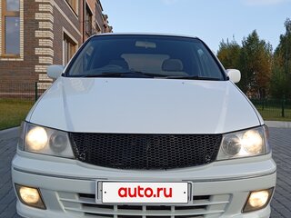 2000 Nissan Presage I, белый, 399000 рублей, вид 1