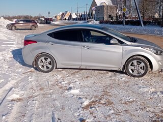 2013 Hyundai Elantra V (MD), серебристый, 975000 рублей, вид 3