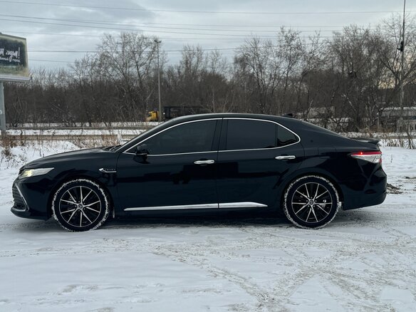 2019 Toyota Camry VIII (XV70), чёрный, 2990000 рублей - вид 7