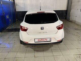 2010 SEAT Ibiza IV, белый, 330000 рублей, вид 4