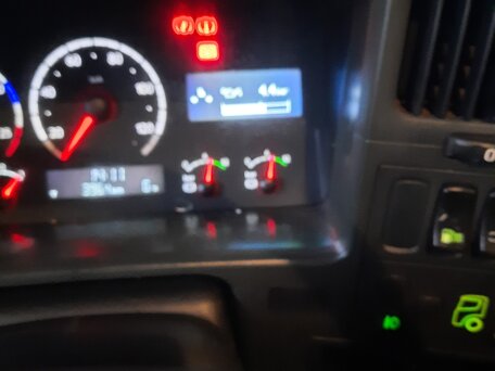 2008 Scania P-series, красный, 3200000 рублей, вид 4