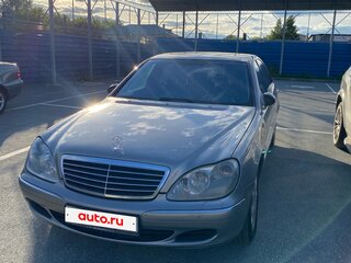 2003 Mercedes-Benz S-Класс 500 IV (W220) Рестайлинг, серый, 800000 рублей, вид 3