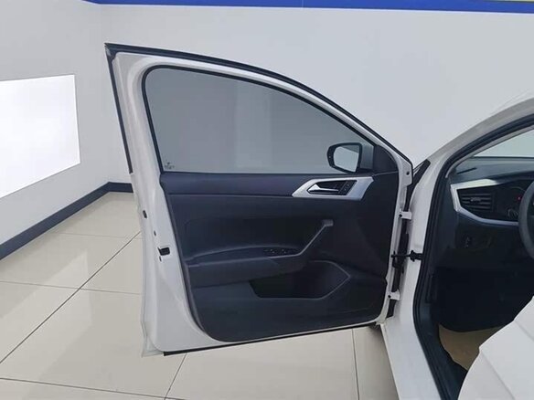 2021 Volkswagen Polo Plus (China Market), белый, 1300000 рублей - вид 10
