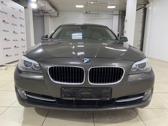 2011 BMW 5 серии 520d VI (F10/F11/F07), серый, 2280000 рублей - вид 3