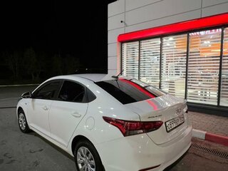 2017 Hyundai Solaris II, белый, 950000 рублей, вид 5