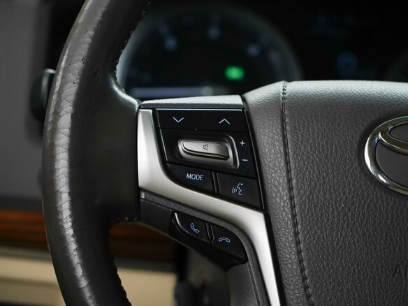 2016 Toyota Land Cruiser 200 Series Рестайлинг 2, чёрный, 5759444 рублей - вид 25