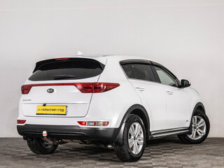 2018 Kia Sportage IV, белый, 2000000 рублей, вид 3